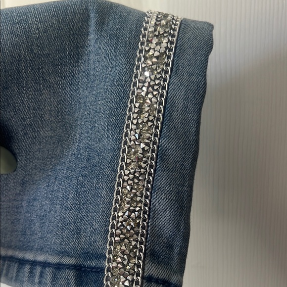 Guess Skinny Blue Jeans with Silver Trim - Picture 4 of 4